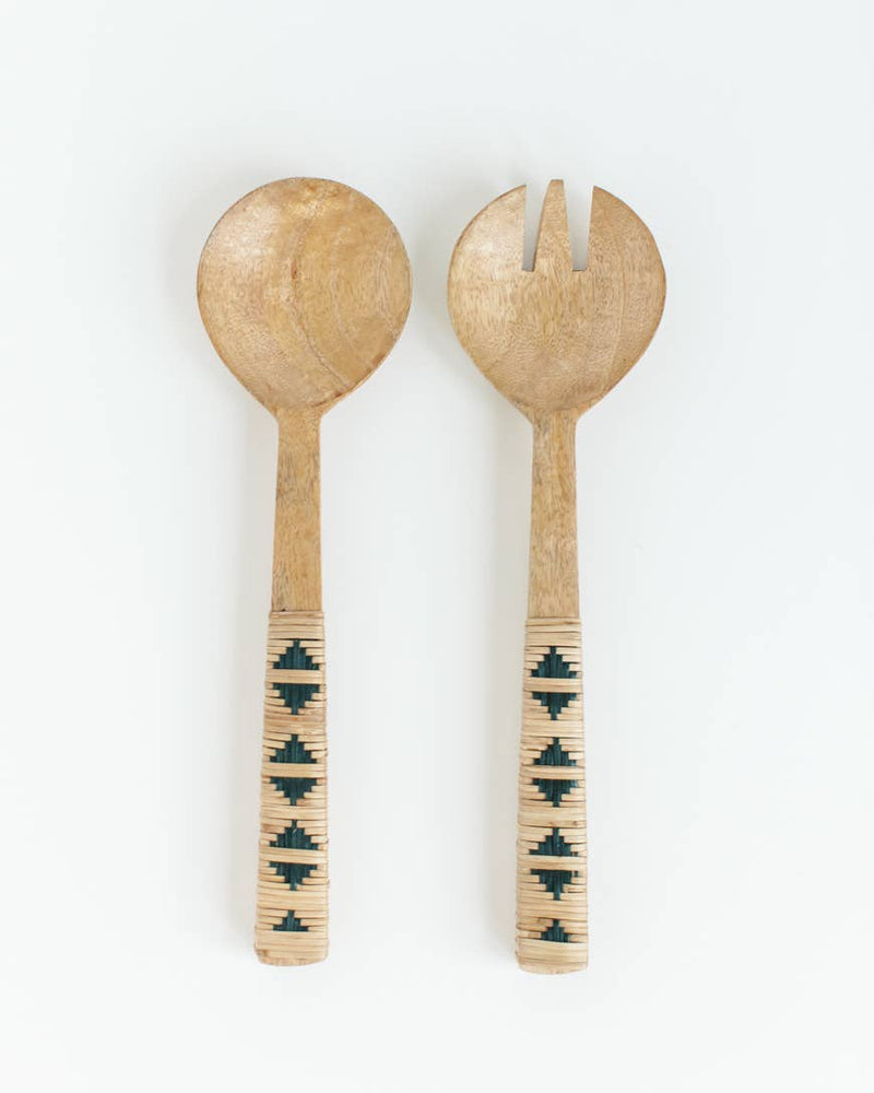 
                  
                    Geo Salad Servers
                  
                