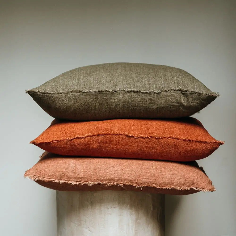 Linen Pillow Shadow