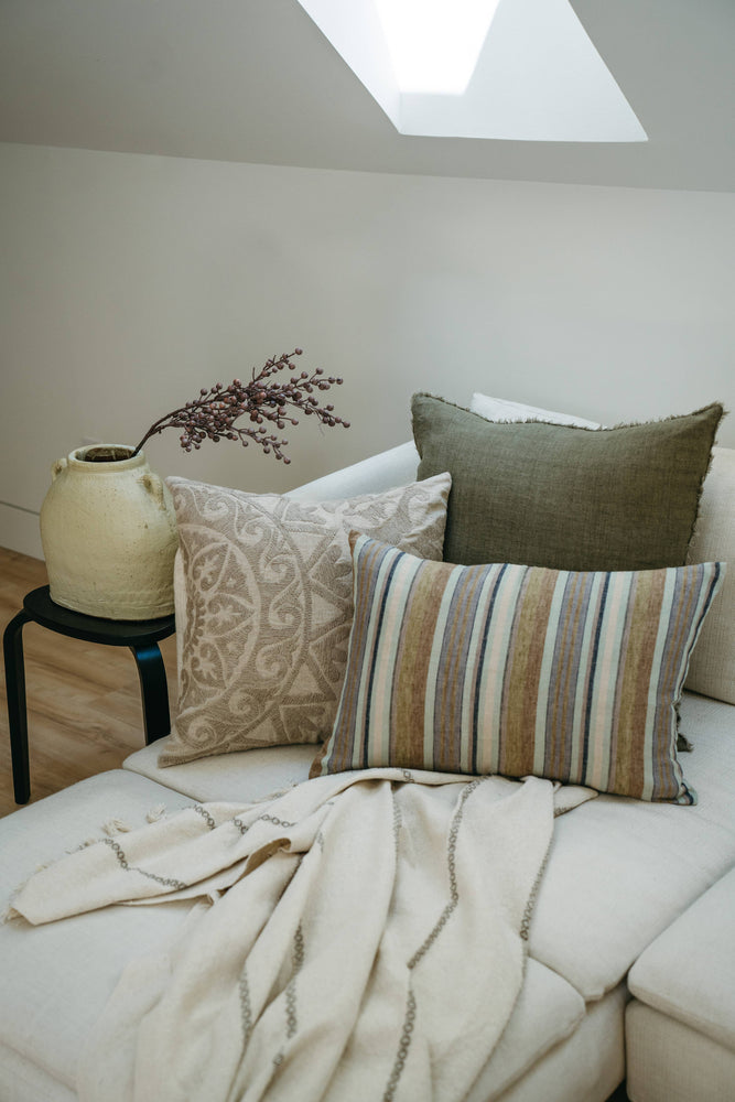 
                  
                    Linen Pillow Kelp
                  
                