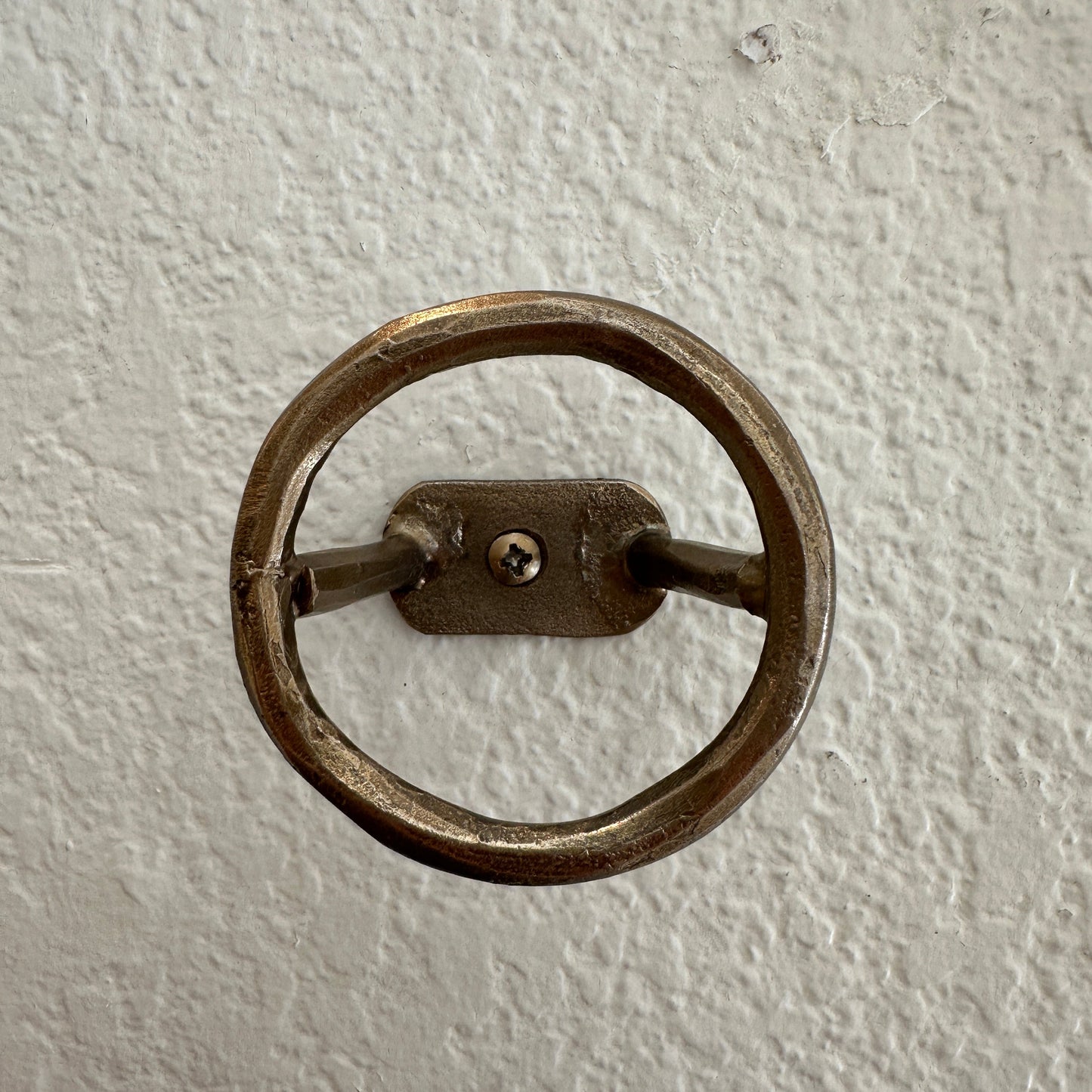 
                  
                    Hand Forged Ring Hook S/4
                  
                