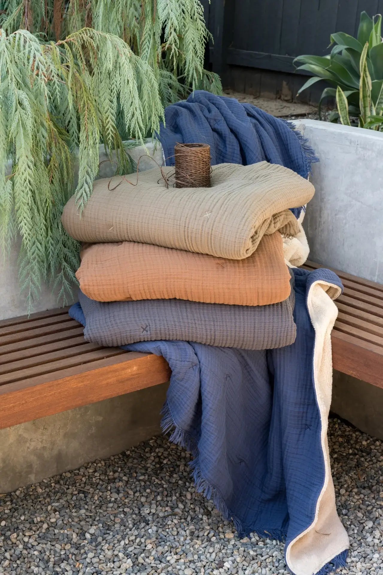 
                  
                    Sherpa Blanket : Moss
                  
                