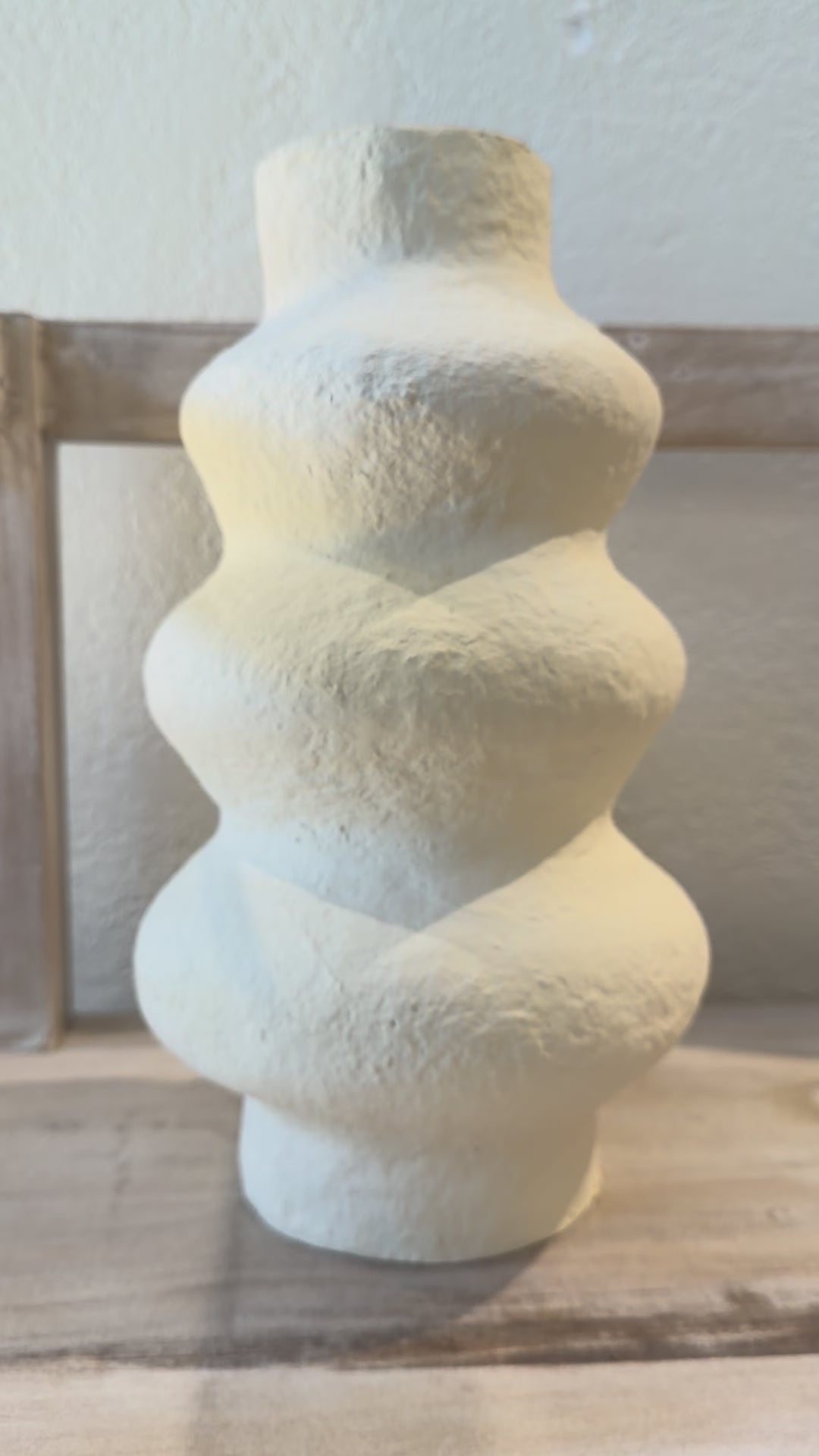 
                  
                    Load and play video in Gallery viewer, Aria Sculpted Paper Mache Vase
                  
                