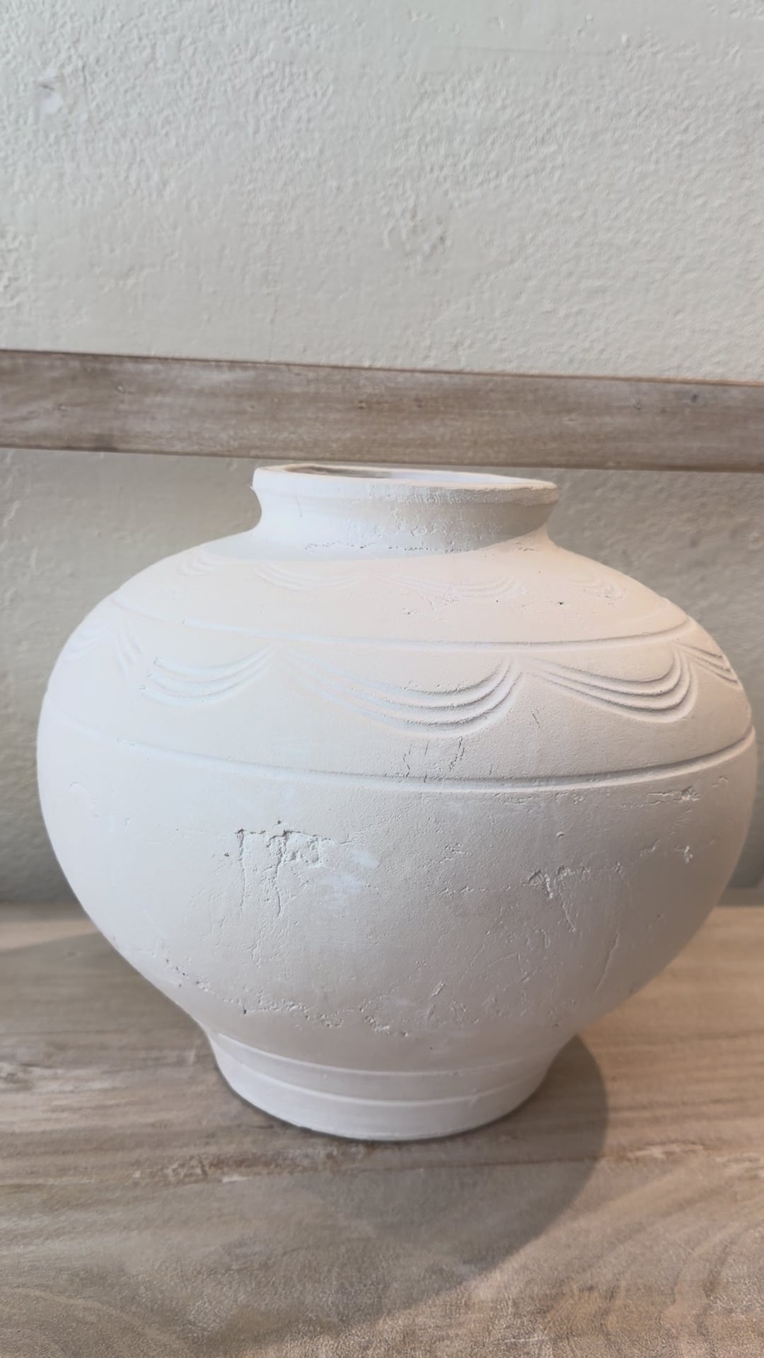 
                  
                    Load and play video in Gallery viewer, Noor Terracotta Floor Vase
                  
                