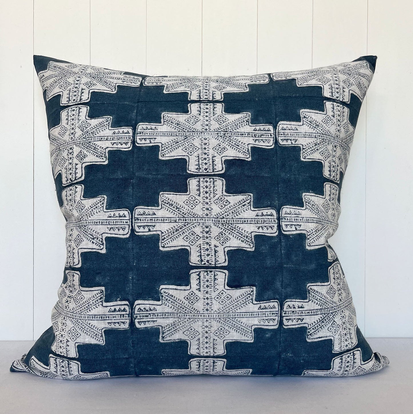 
                  
                    Maya Sea Pillow Cover Linen
                  
                